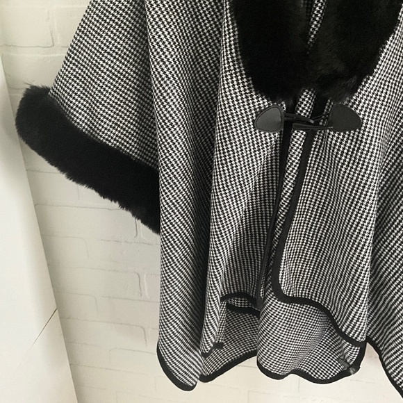 Houndstooth Faux Fur Black and White Cape Poncho - Picture 2 of 4